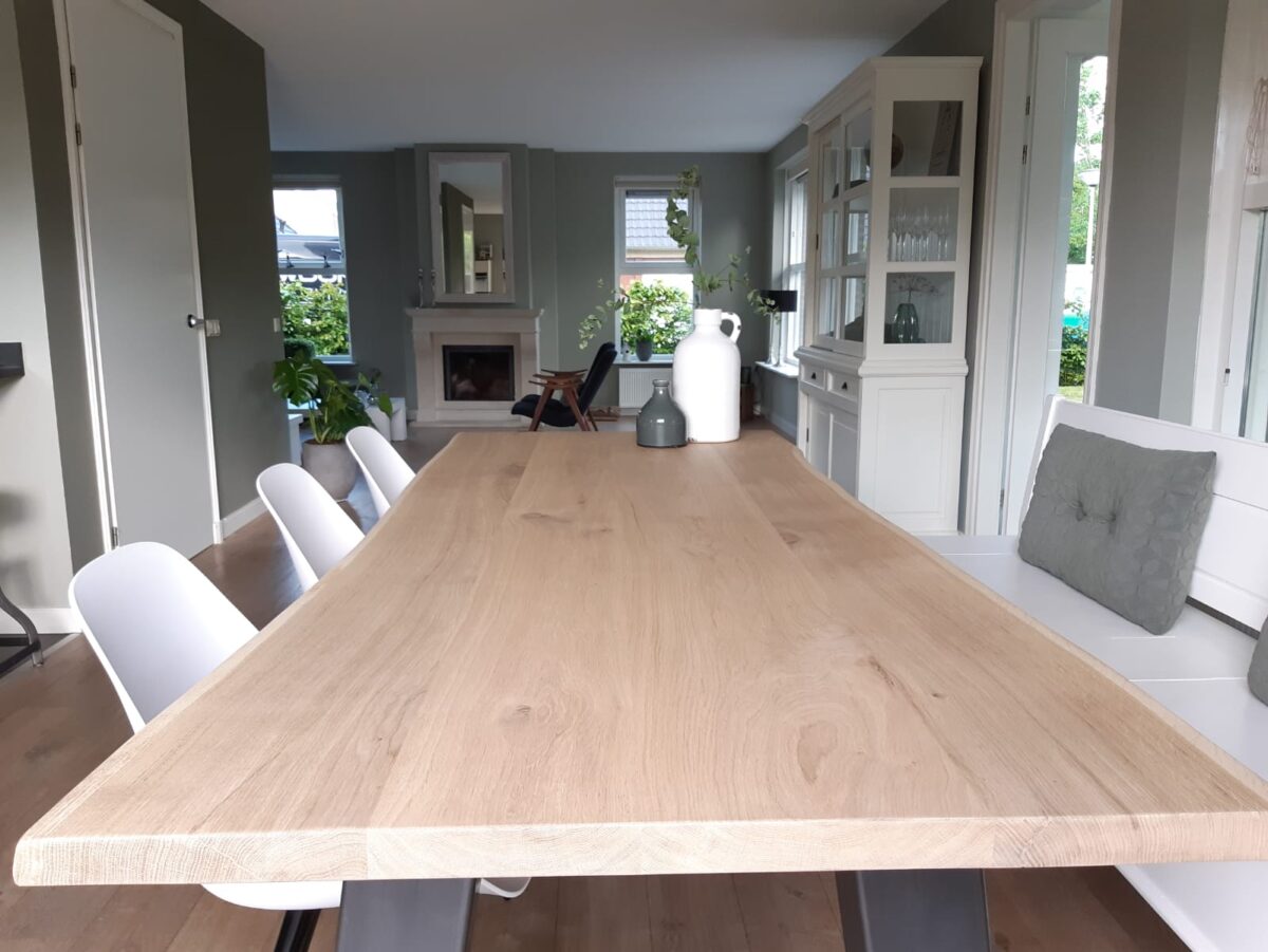 Maatwerk eiken boomstam tafel
