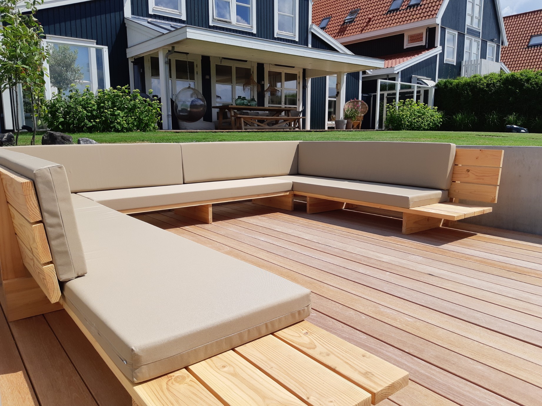 Tuinbank en tuinkussens op maat